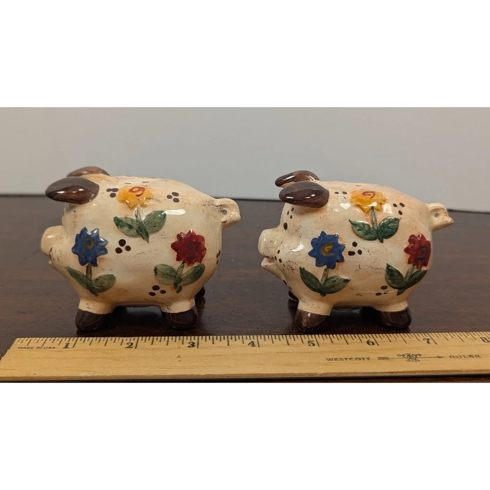 Vintage Ceramic Pig Salt & Pepper Shakers Floral Farmhouse Kitsch Pair 3